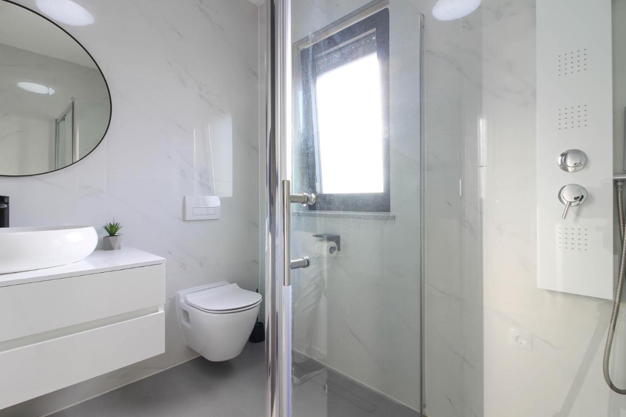 Vila Modern Maeni With Private Pool In *